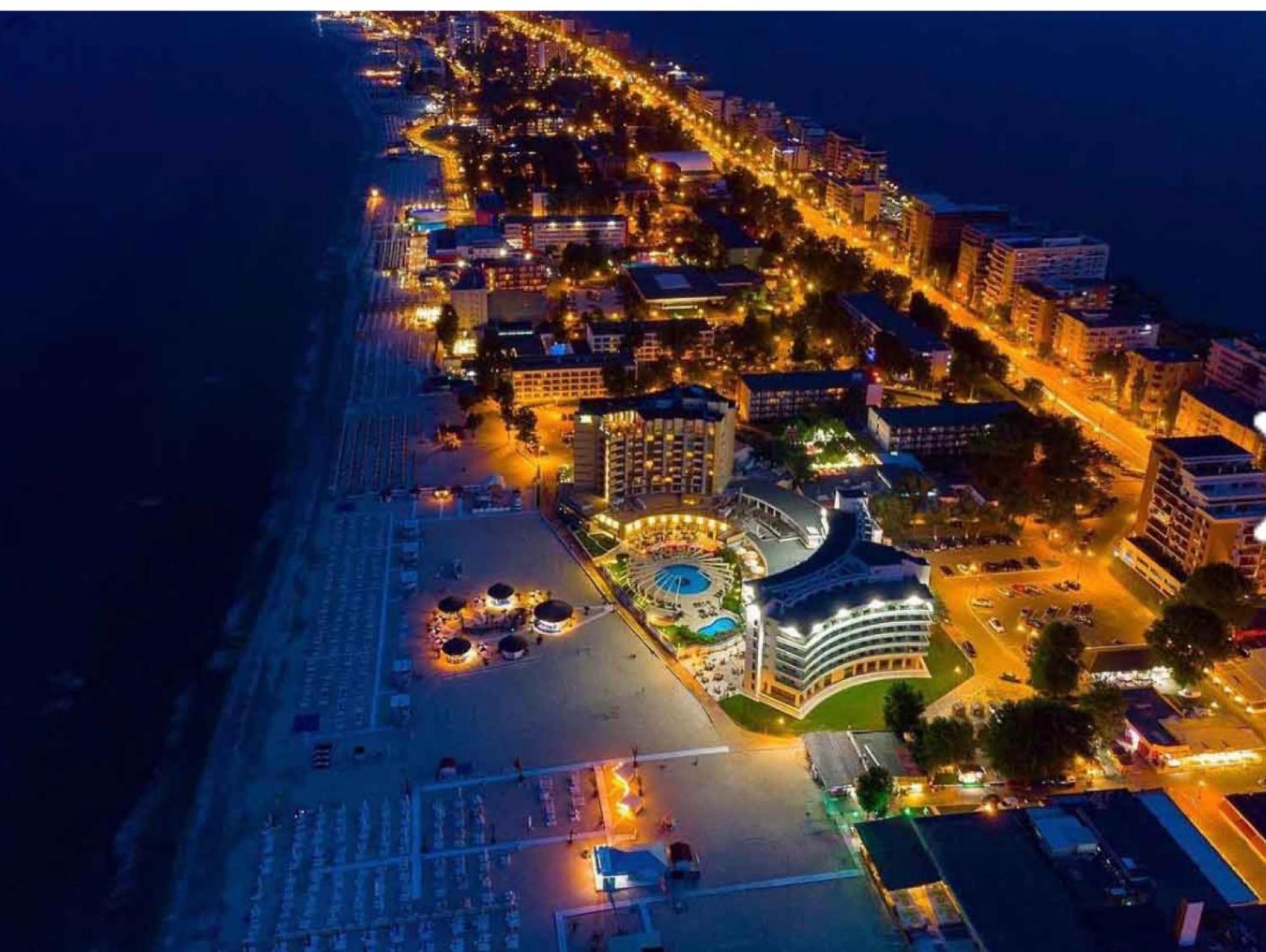 Grand Mamaia Lake Apartments Констанца Экстерьер фото