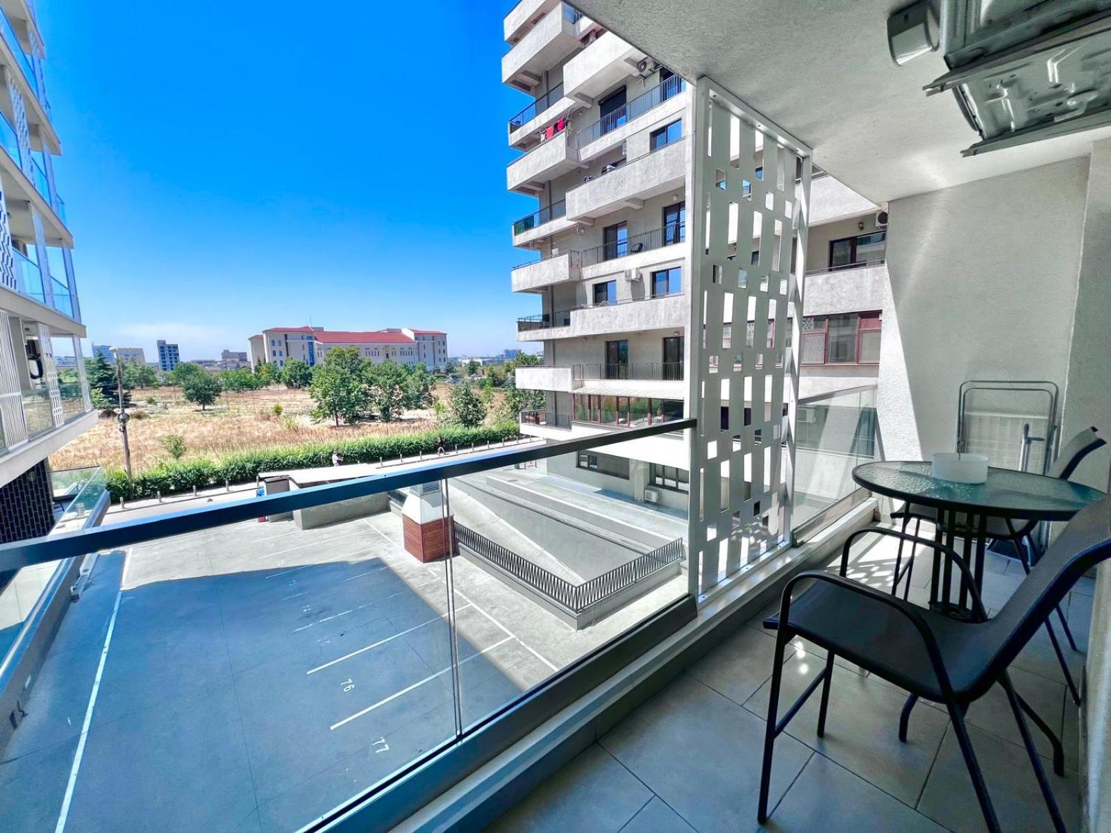 Grand Mamaia Lake Apartments Констанца Экстерьер фото