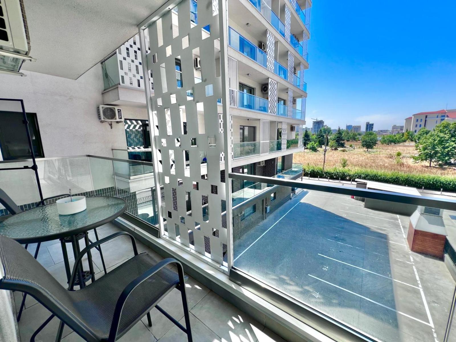 Grand Mamaia Lake Apartments Констанца Экстерьер фото