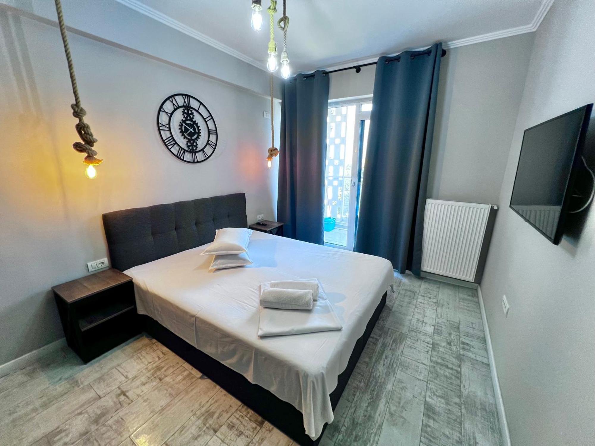 Grand Mamaia Lake Apartments Констанца Экстерьер фото