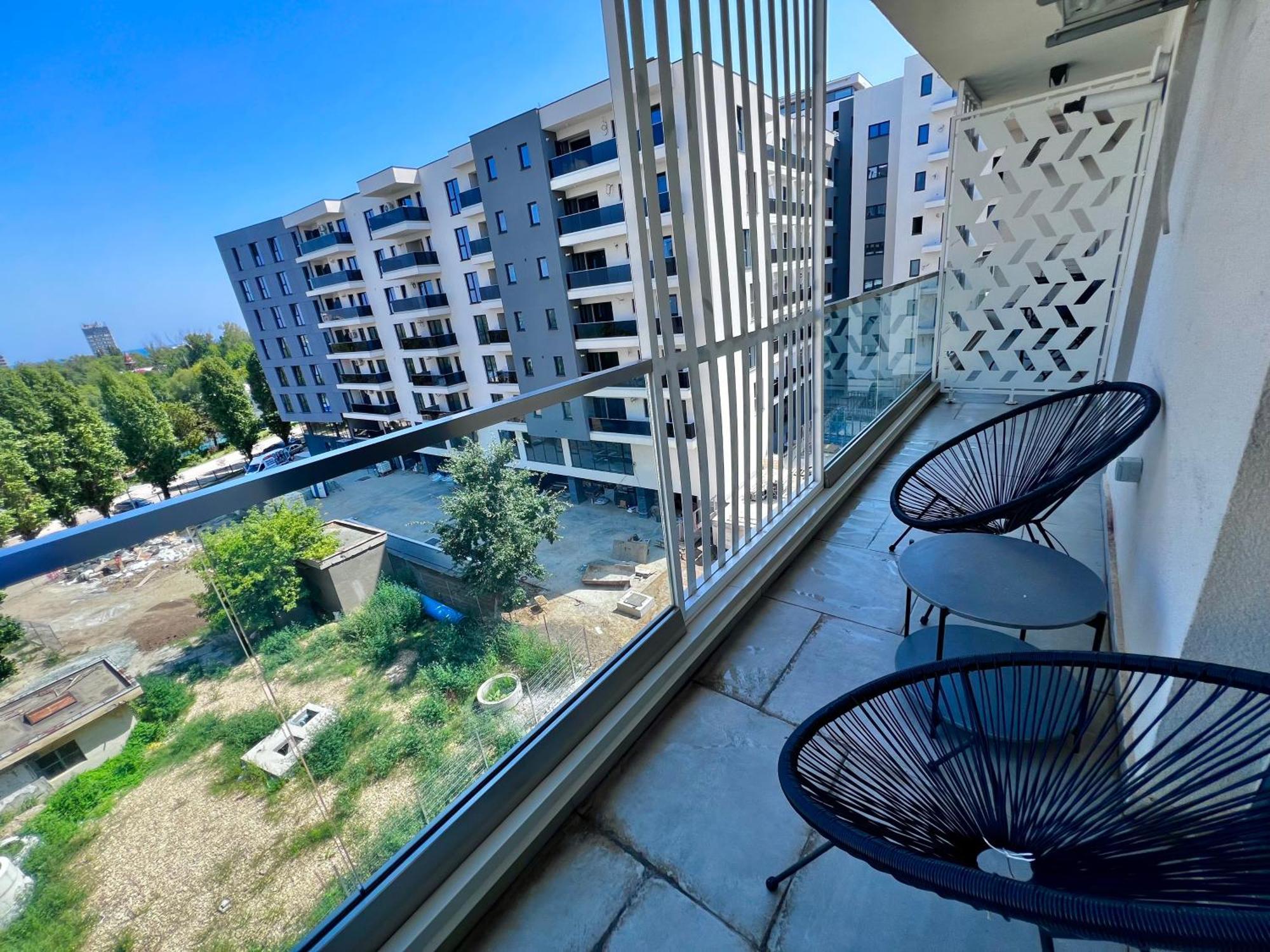 Grand Mamaia Lake Apartments Констанца Экстерьер фото